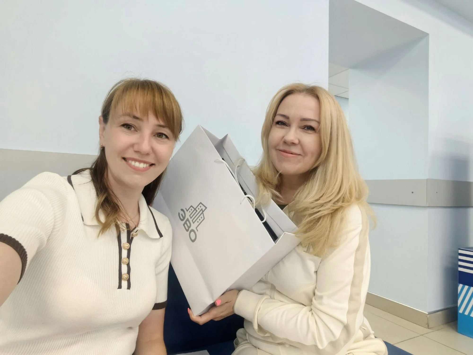 Светлая двухкомнатная квартира в посёлке Бугры Ленинградской области после освобождения от арендаторов — объект продан по рыночной цене в рамках сложной цепочки сделок с участием трёх сторон и ипотеки ВТБ.