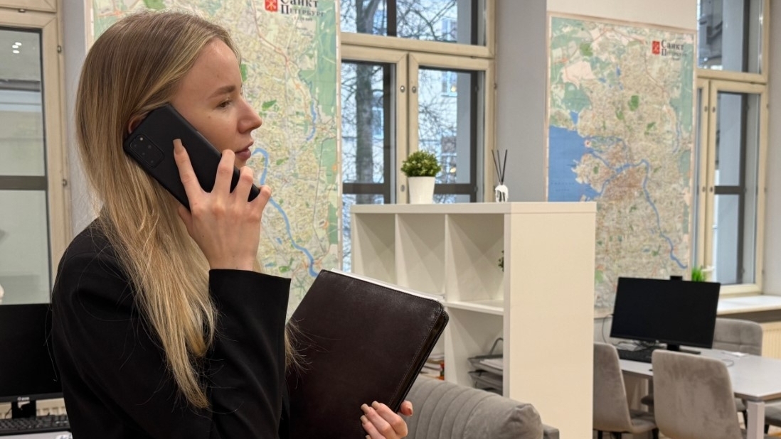 Специалисты ЭВО сопровождают сделку по продаже квартиры в Санкт-Петербурге