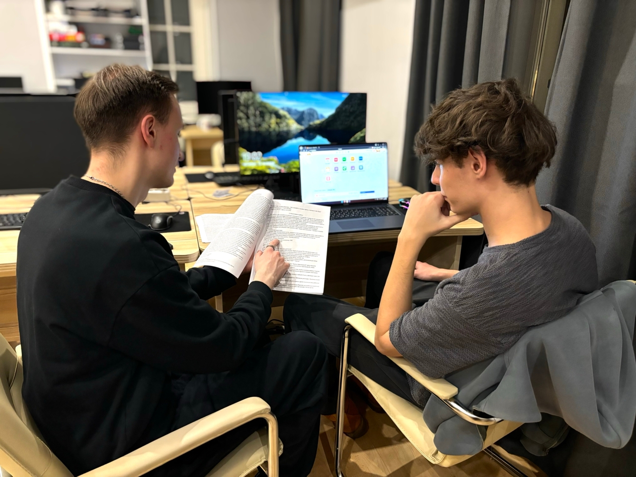 Обучение новых сотрудников в агентстве недвижимости ЭВО в Санкт-Петербурге