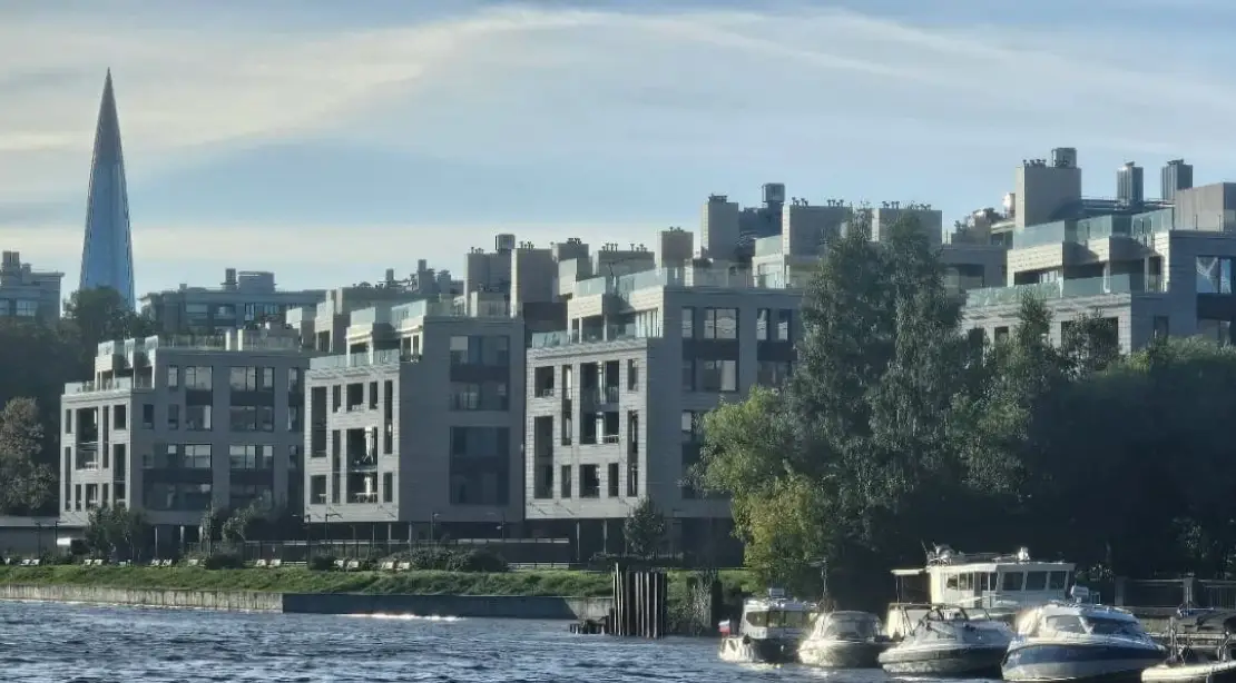 Сдача квартиры в аренду в СПб без участия собственника — передача ключей новым жильцам
