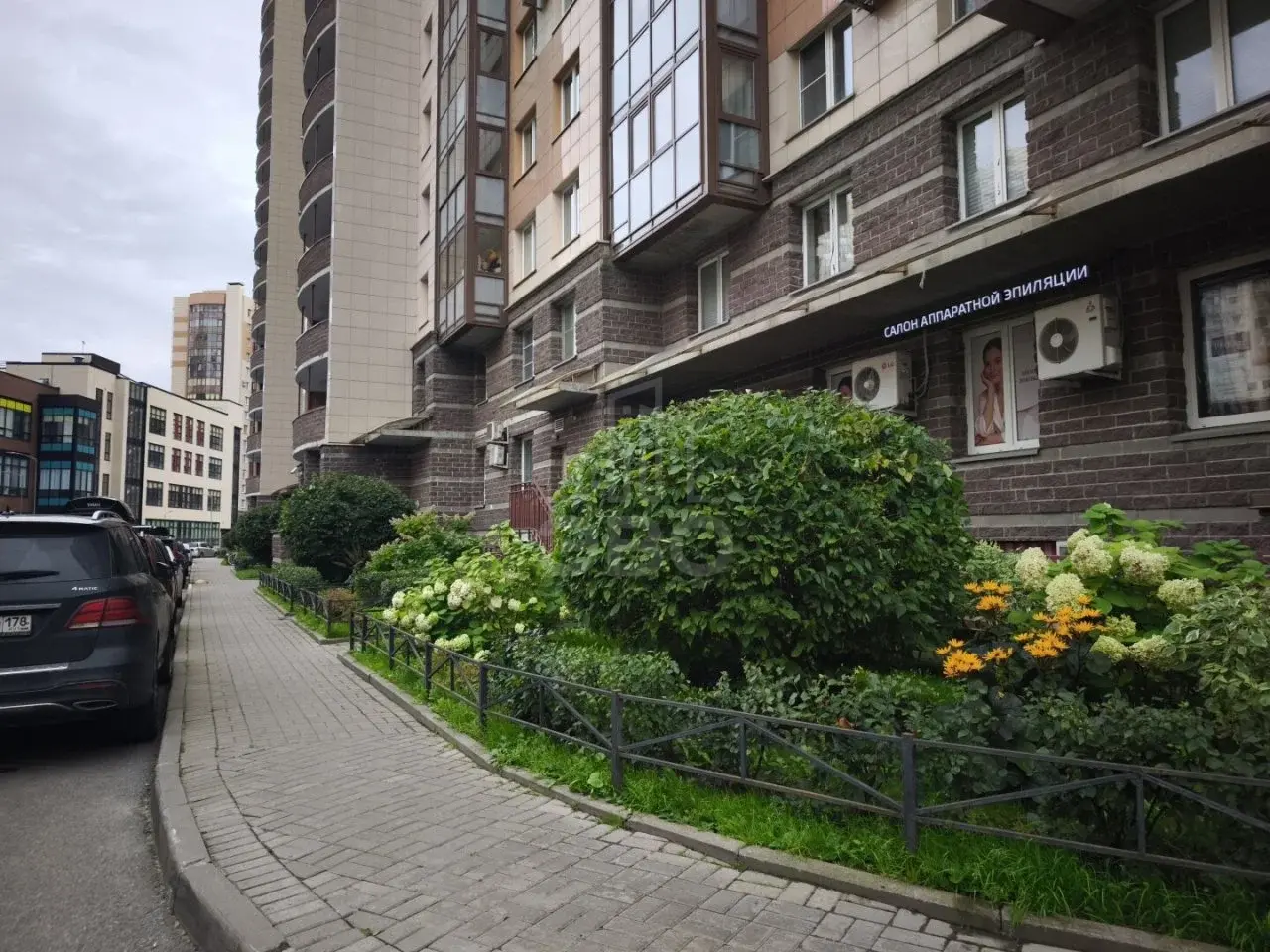 однокомнатная квартира в Санкт-Петербурге по адресу: Королёва проспект, 63, к 1