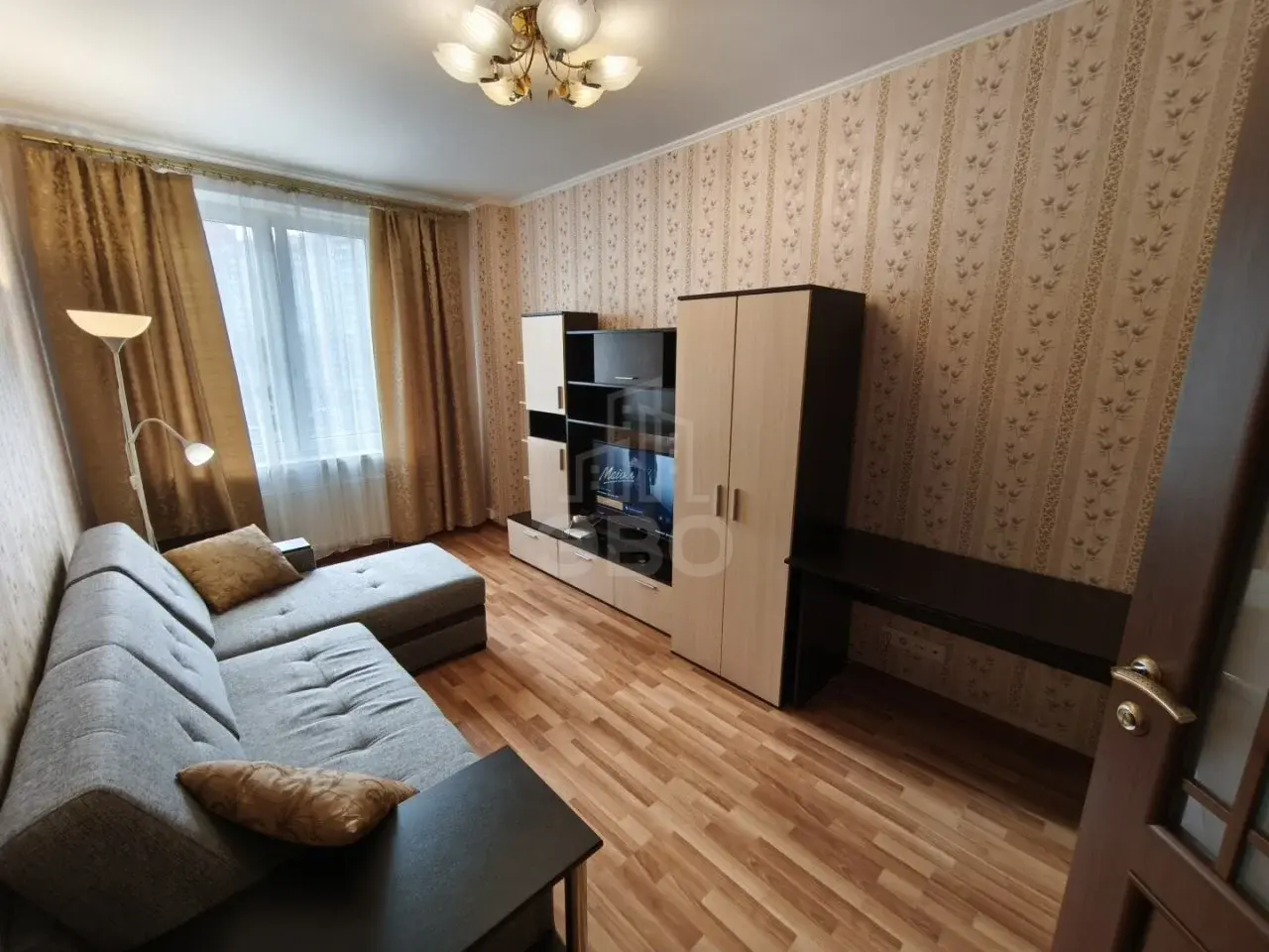 однокомнатная квартира в Санкт-Петербурге по адресу: Королёва проспект, 63, к 1