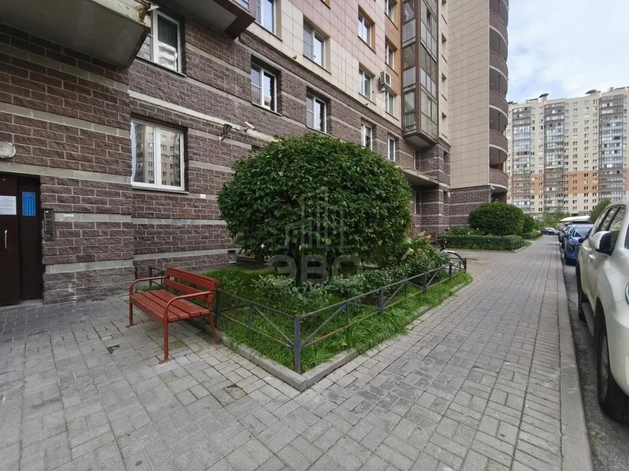 однокомнатная квартира в Санкт-Петербурге по адресу: Королёва проспект, 63, к 1