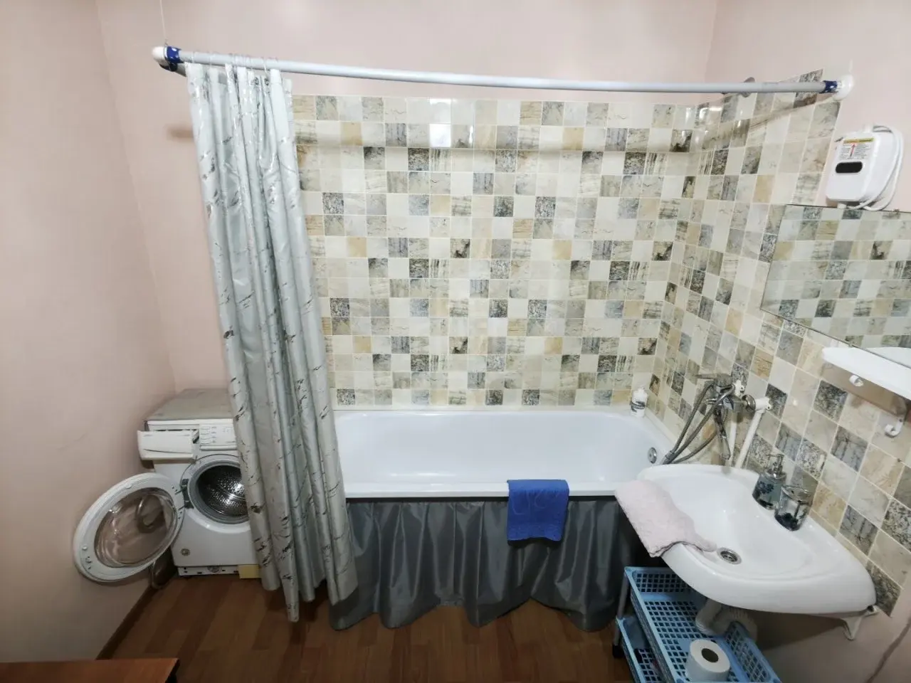 однокомнатная квартира в Санкт-Петербурге по адресу: Фёдора Абрамова ул., 8