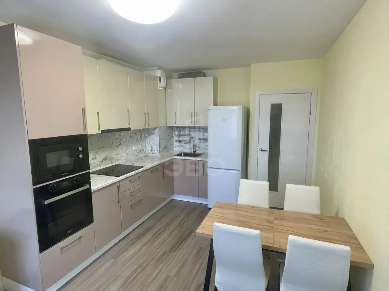 трехкомнатная квартира в Санкт-Петербурге по адресу: Шишкина ул., 309, к 1, строение 1