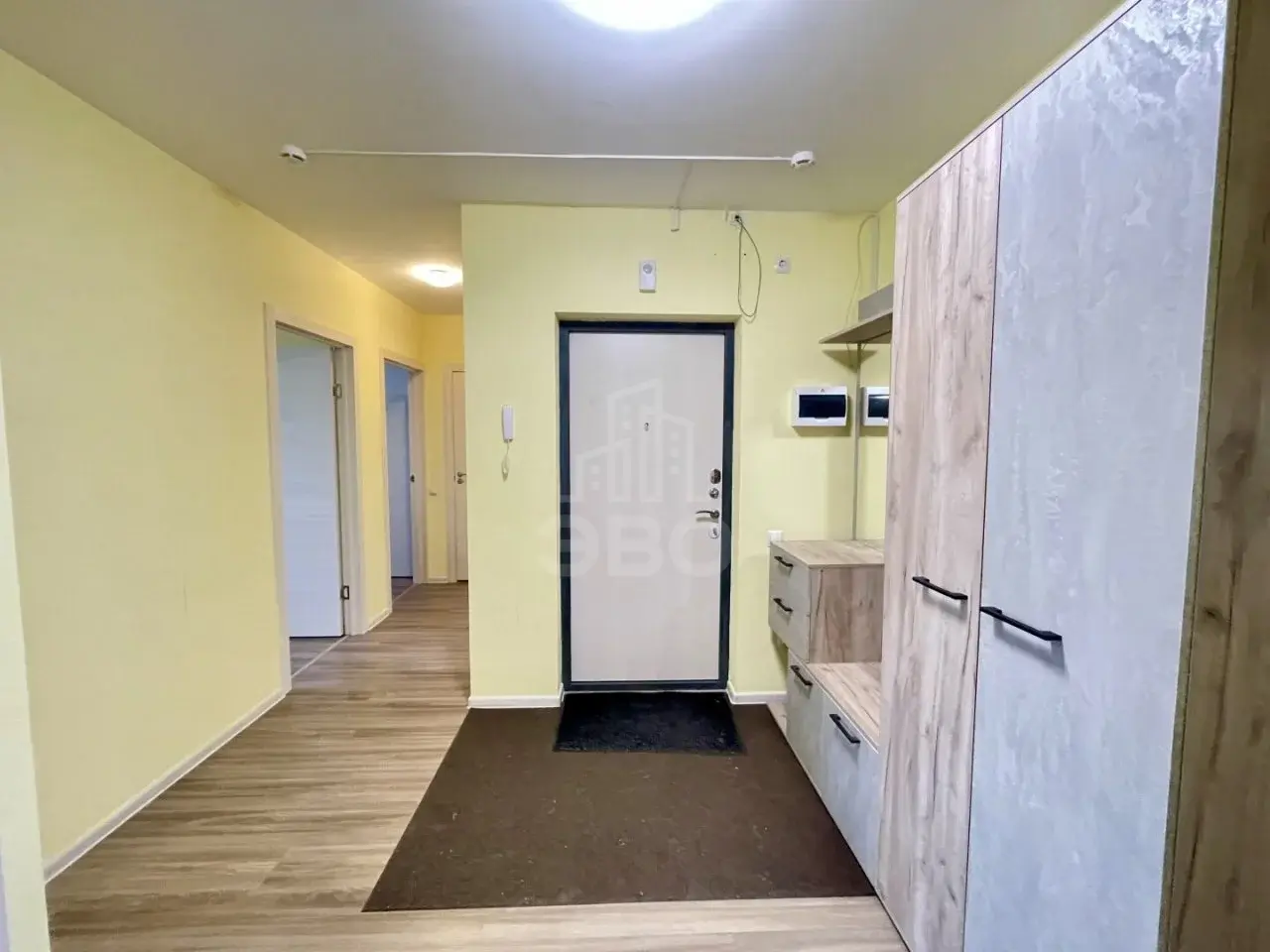 трехкомнатная квартира в Санкт-Петербурге по адресу: Шишкина ул., 309, к 1, строение 1
