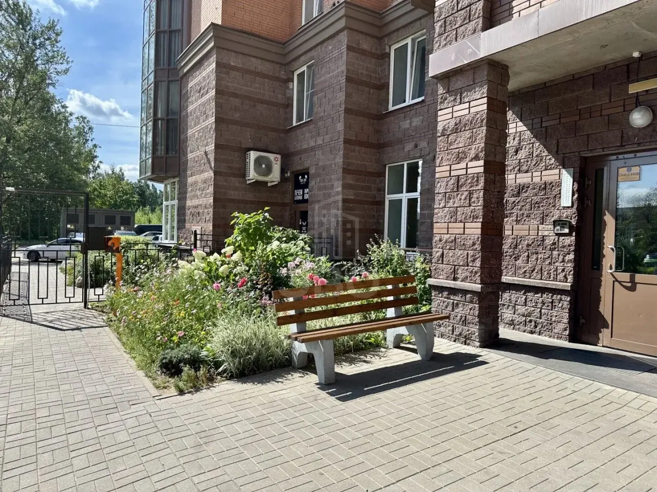 однокомнатная квартира в Санкт-Петербурге по адресу: Лиственная ул., 18, к 1