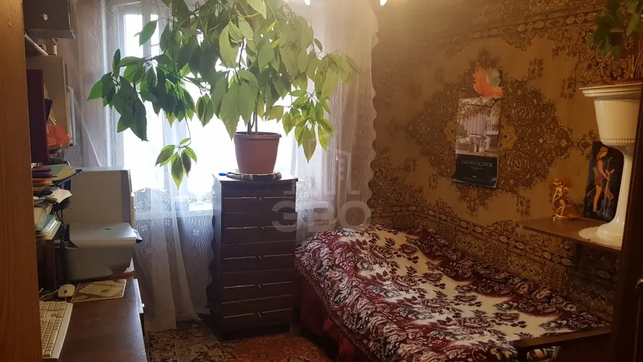 трехкомнатная квартира в Санкт-Петербурге по адресу: Ильюшина ул., 15