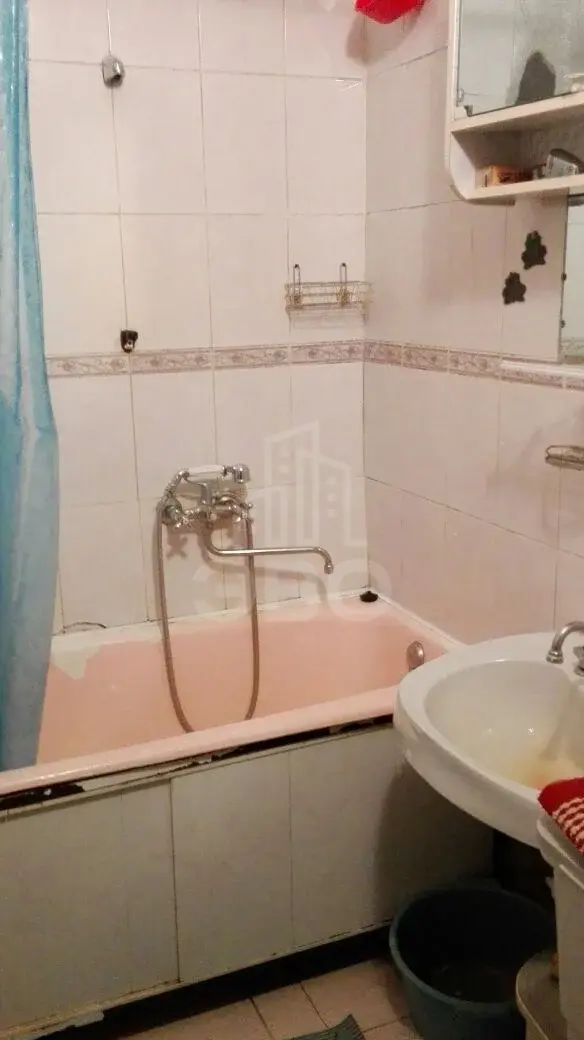 комната в Санкт-Петербурге по адресу: Таврическая ул., 2