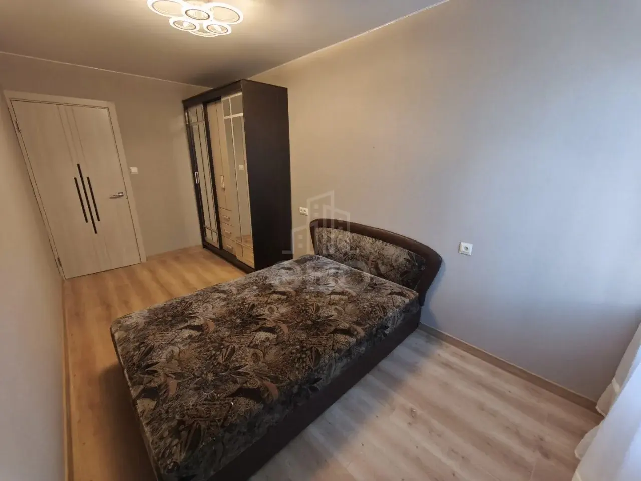 двухкомнатная квартира в Санкт-Петербурге по адресу: Громова ул., 8