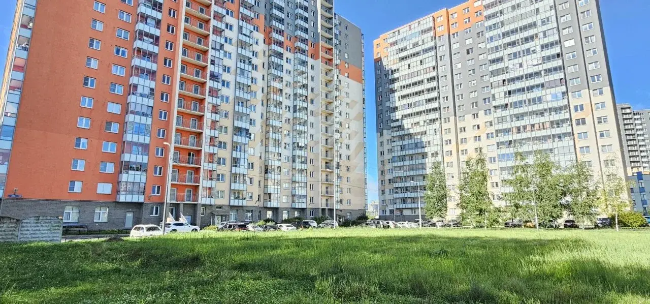 двухкомнатная квартира в Санкт-Петербурге по адресу: Маршака проспект, 28, к 1