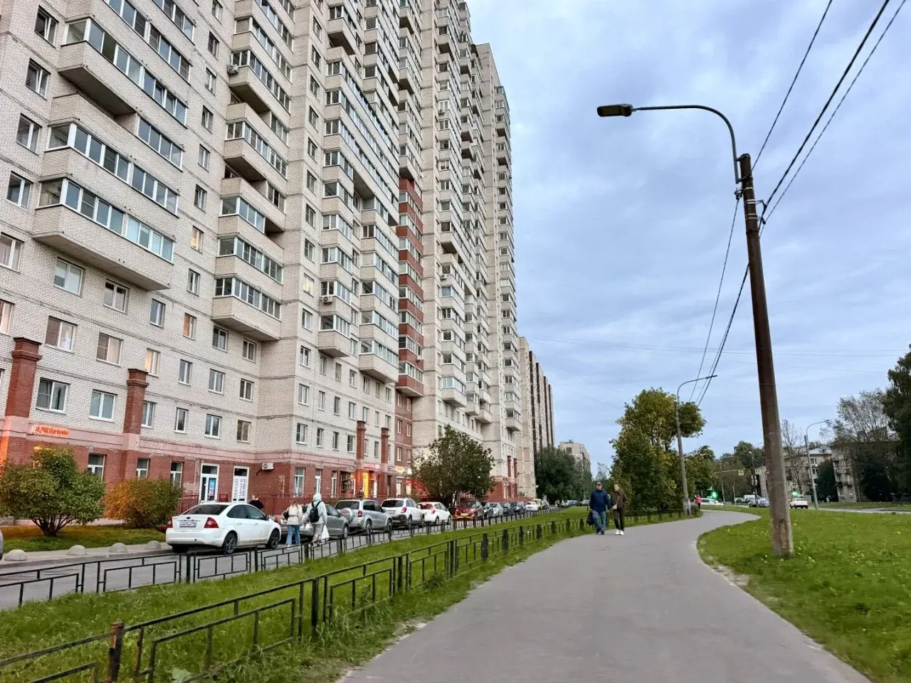 однокомнатная квартира в Санкт-Петербурге по адресу: Караваевская ул., 28, к 1