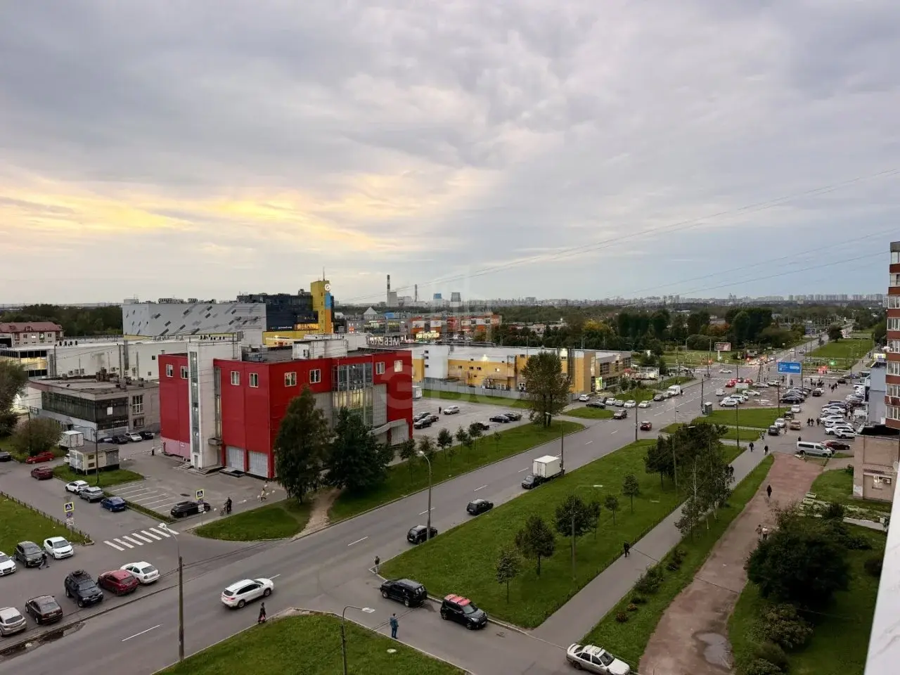 однокомнатная квартира в Санкт-Петербурге по адресу: Караваевская ул., 28, к 1