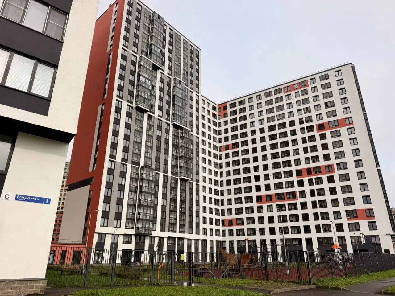 однокомнатная квартира в Ленинградской области по адресу: Романтиков пер., 5