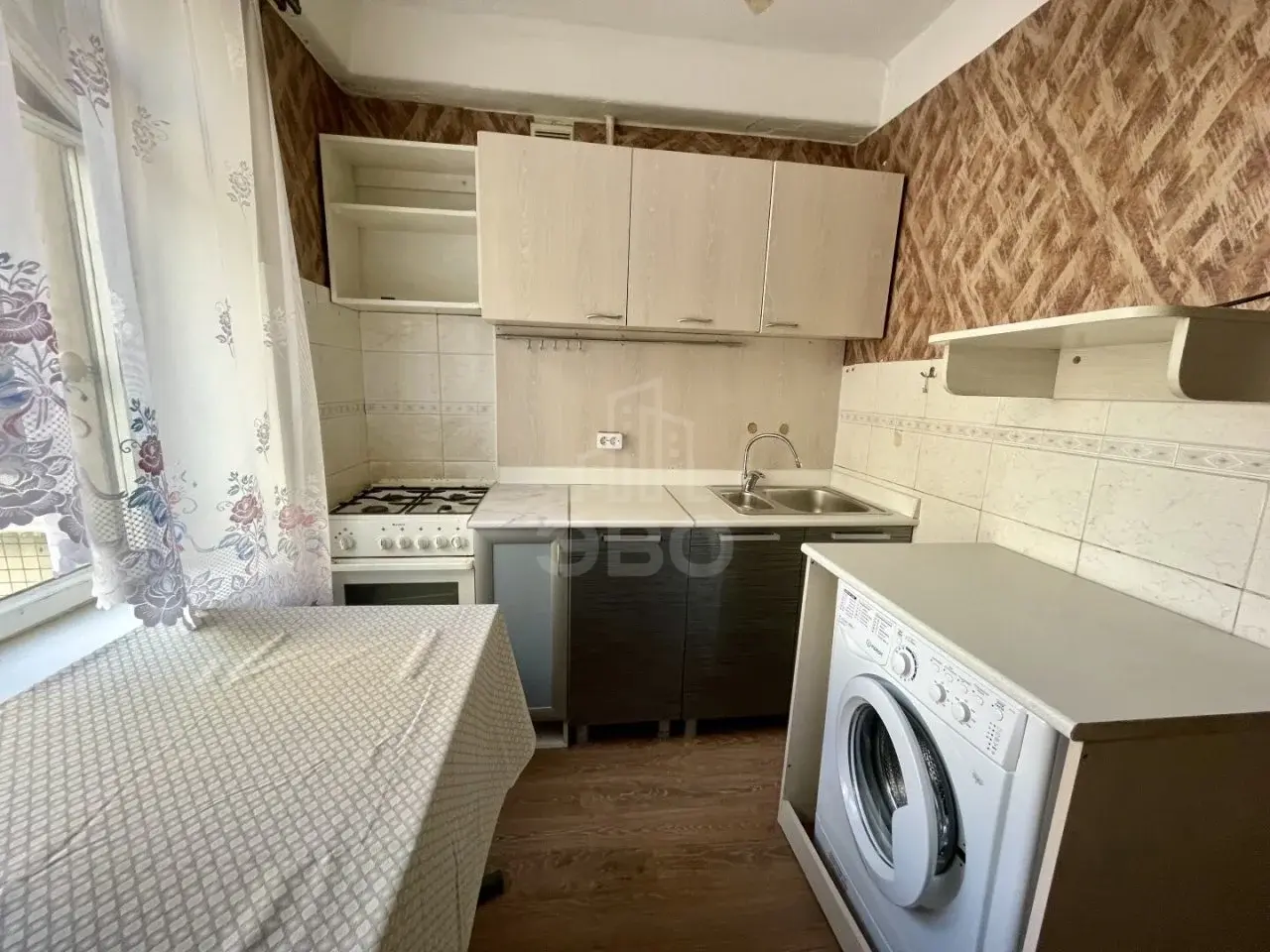 двухкомнатная квартира в Санкт-Петербурге по адресу: Замшина ул., 25, к 2