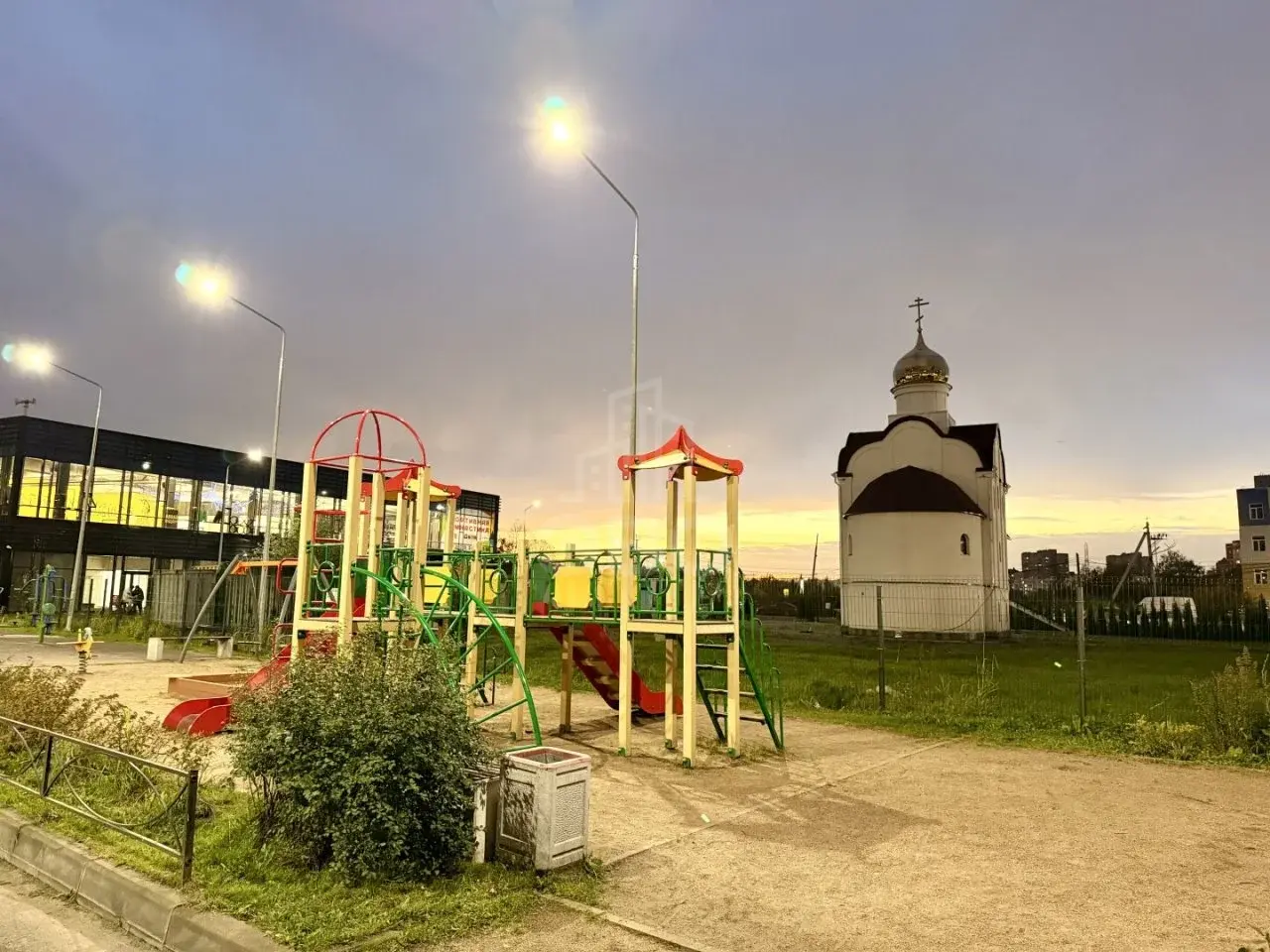 студия в Ленинградской области по адресу: Пражская ул., 3