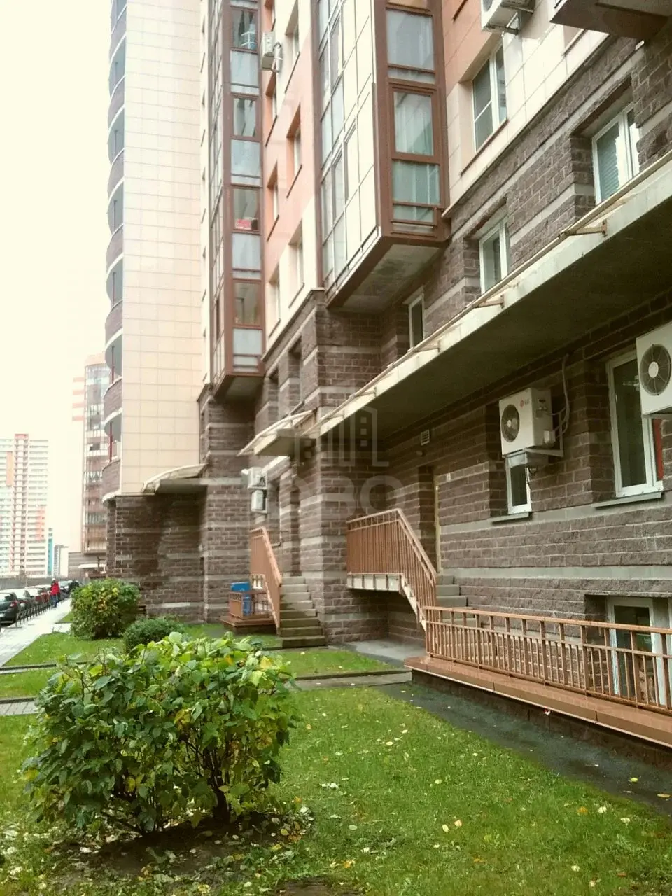 однокомнатная квартира в Санкт-Петербурге по адресу: Королева пр-кт., 63, к.1