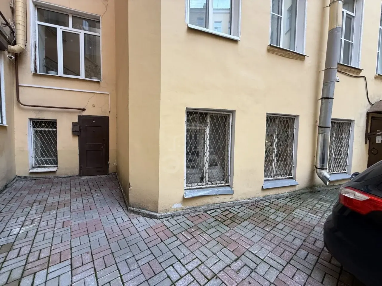 коммерция в Санкт-Петербурге по адресу: Блохина ул., 3/1, литера А