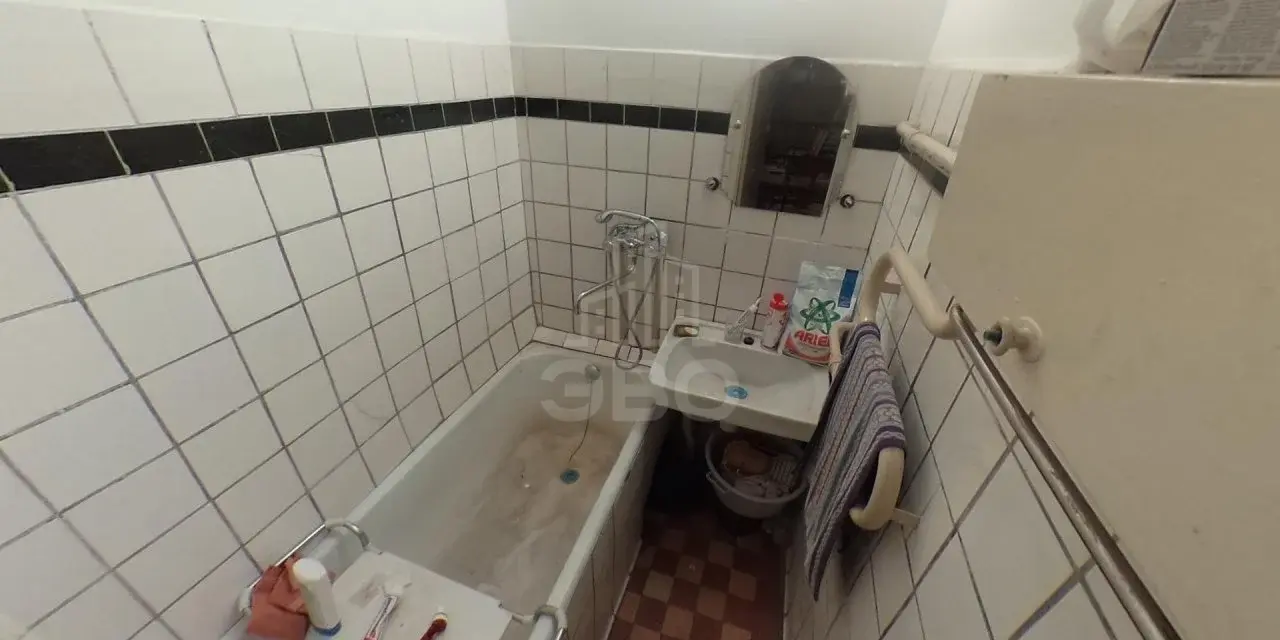 трехкомнатная квартира в Санкт-Петербурге по адресу: Тореза пр-кт., 26