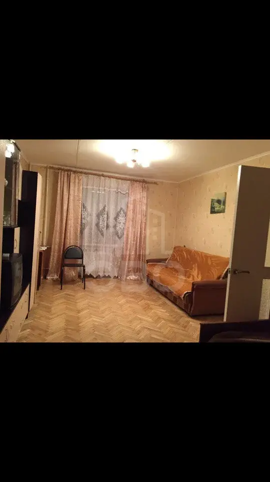 однокомнатная квартира в Санкт-Петербурге по адресу: Бухарестская ул., 27, к.1