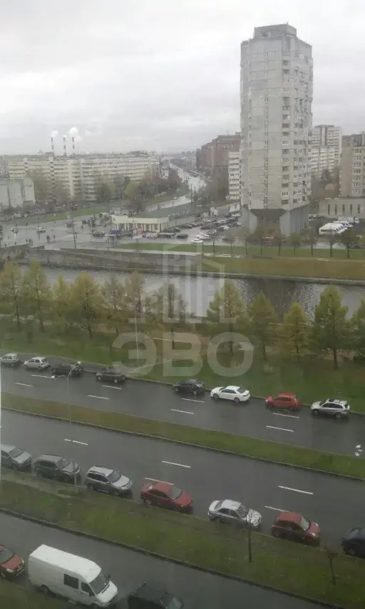 трехкомнатная квартира в Санкт-Петербурге по адресу: Новосмоленская наб., 1