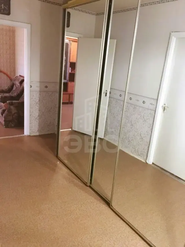 трехкомнатная квартира в Санкт-Петербурге по адресу: Стойкости ул., 13, к.2