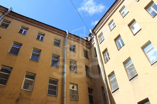 однокомнатная квартира в Санкт-Петербурге по адресу: Угловой пер., 9