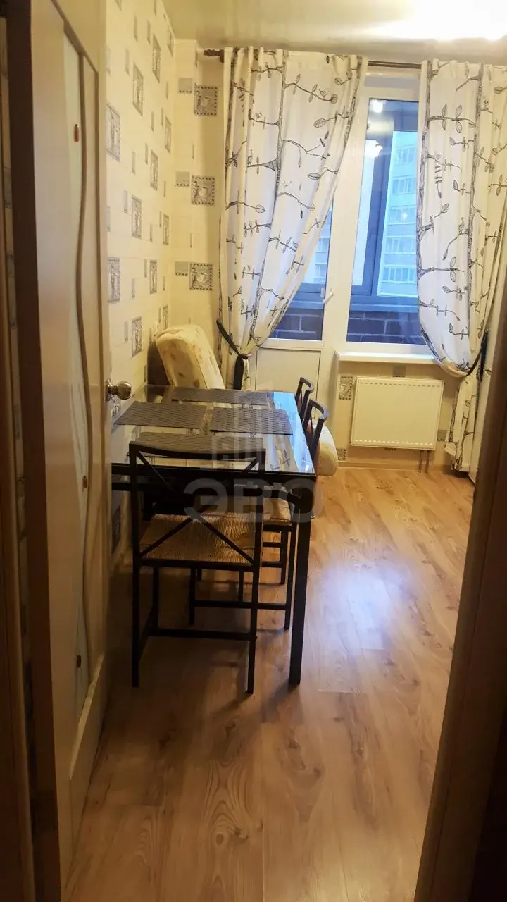 однокомнатная квартира в Санкт-Петербурге по адресу: Гжатская ул., 22, к.3