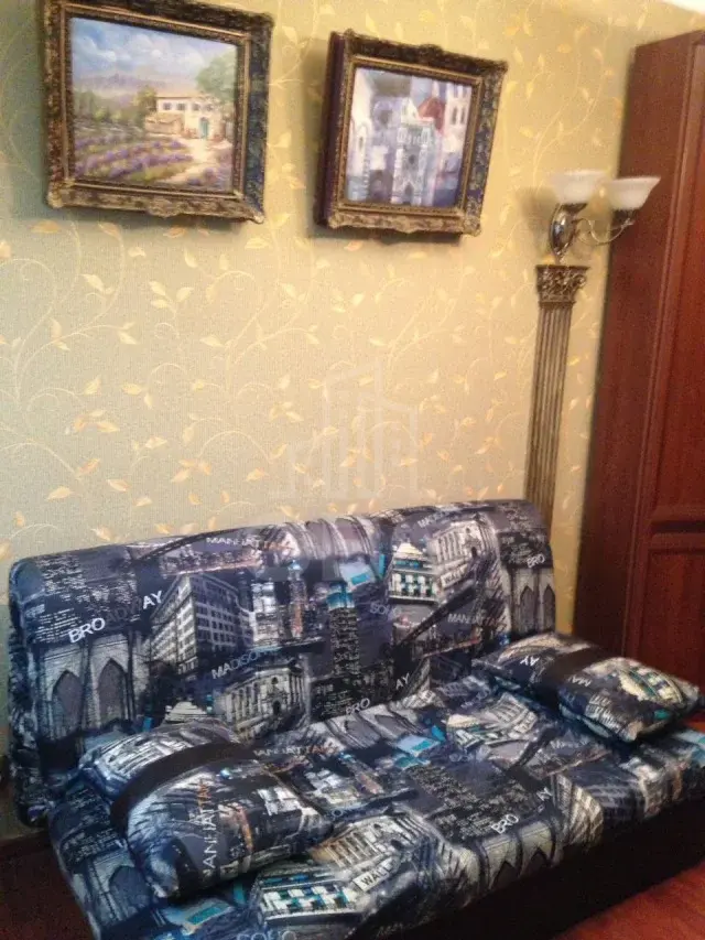 комната в Санкт-Петербурге по адресу: Кустодиева ул., 2