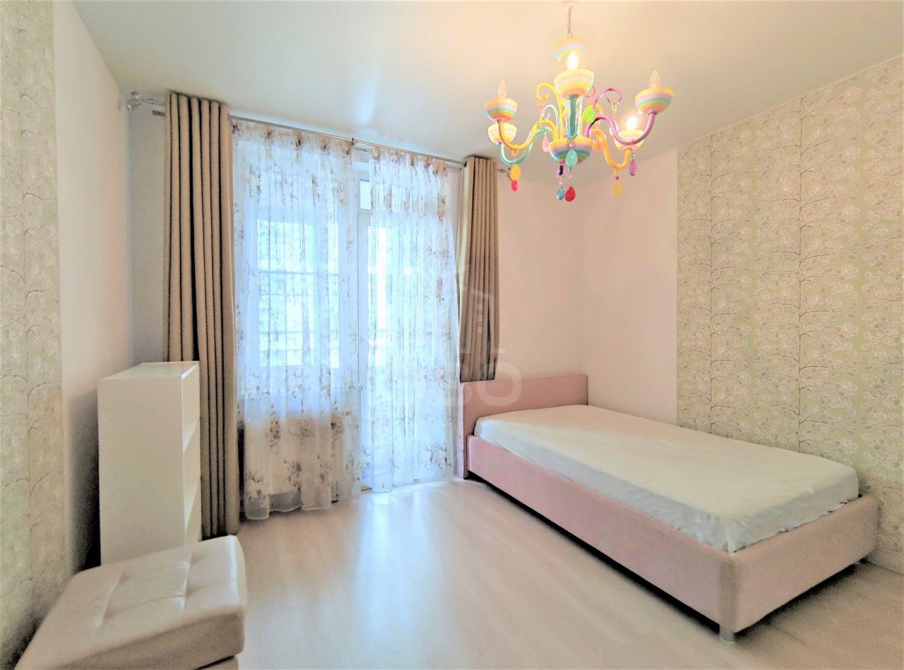 двухкомнатная квартира в Санкт-Петербурге по адресу: Кременчугская ул., 13, к 1