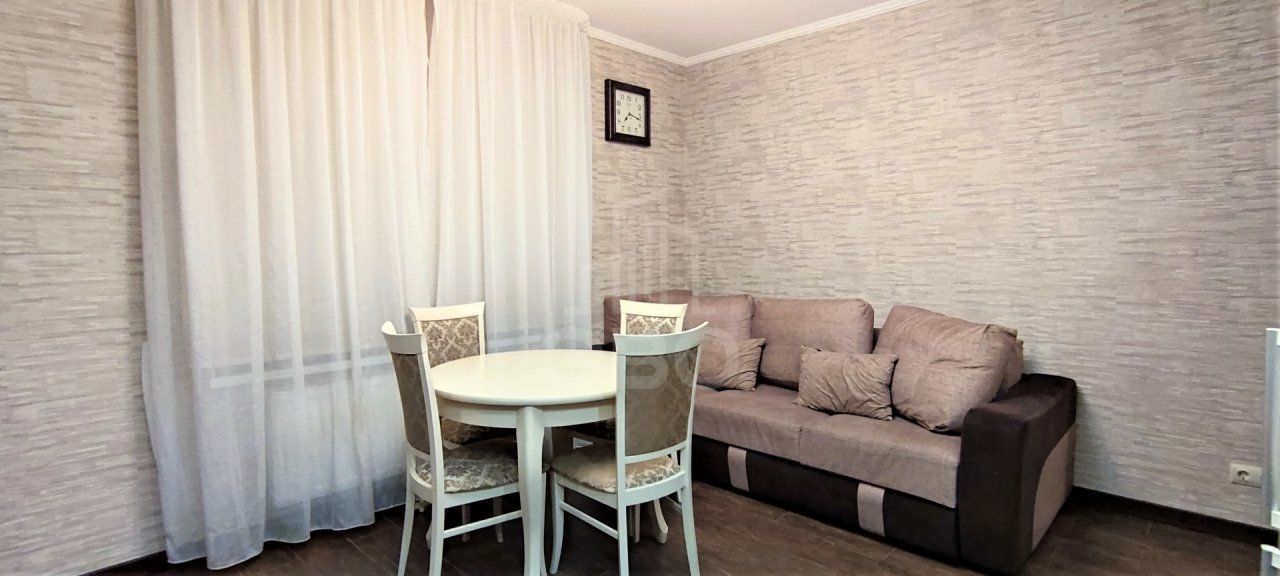 двухкомнатная квартира в Санкт-Петербурге по адресу: Кременчугская ул., 13, к 1