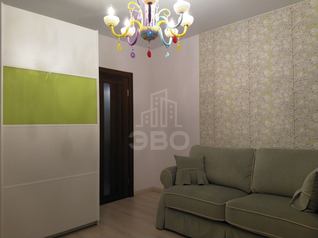 двухкомнатная квартира в Санкт-Петербурге по адресу: Кременчугская ул., 13, к 1