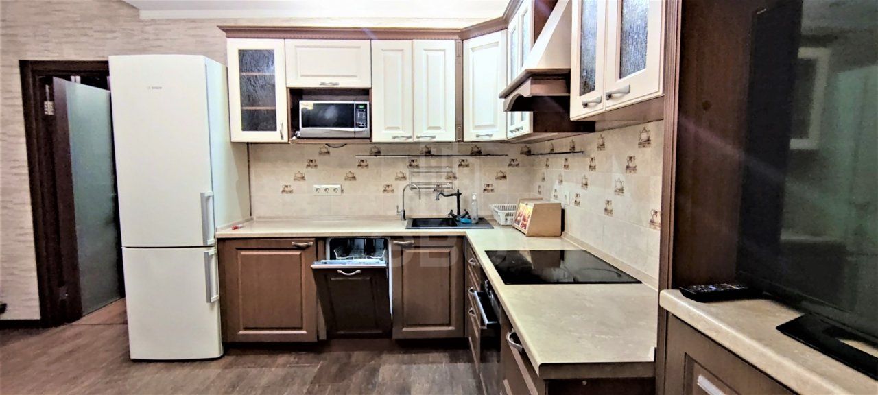 двухкомнатная квартира в Санкт-Петербурге по адресу: Кременчугская ул., 13, к 1