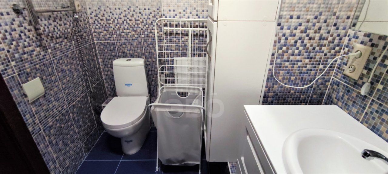 двухкомнатная квартира в Санкт-Петербурге по адресу: Кременчугская ул., 13, к 1