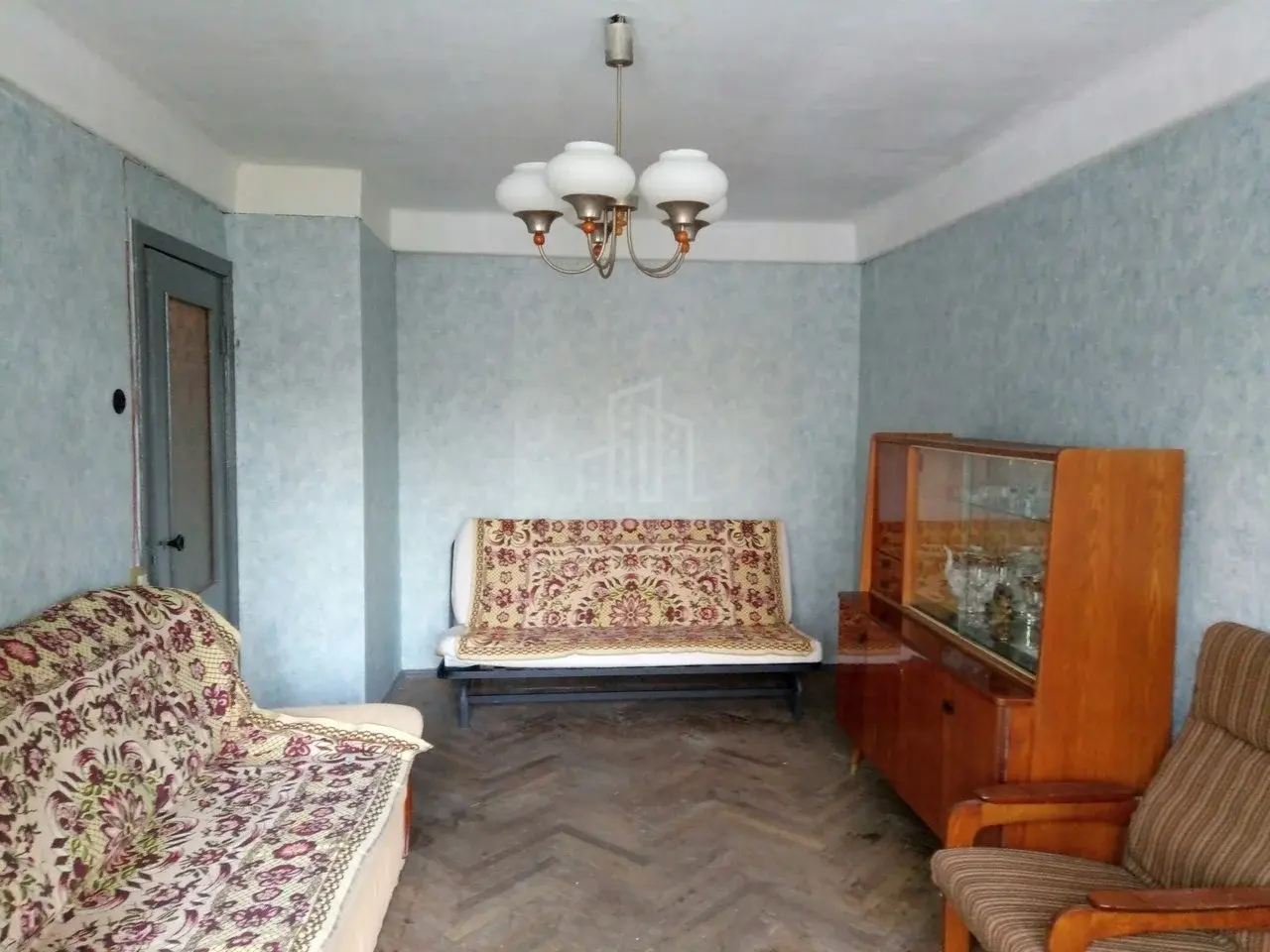 двухкомнатная квартира в Санкт-Петербурге по адресу: Карпинского ул., 28, к.3