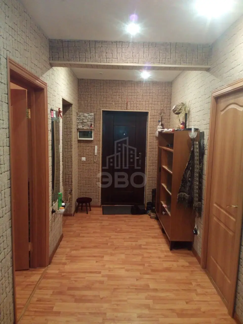 трехкомнатная квартира в Санкт-Петербурге по адресу: Сизова пр-кт., 25