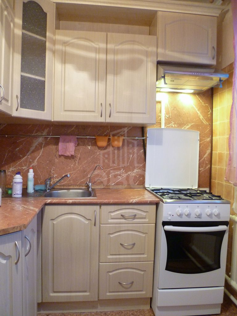 двухкомнатная квартира в Санкт-Петербурге по адресу: Лужская ул., 14