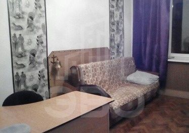 трехкомнатная квартира в Санкт-Петербурге по адресу: Гранитная ул., 10