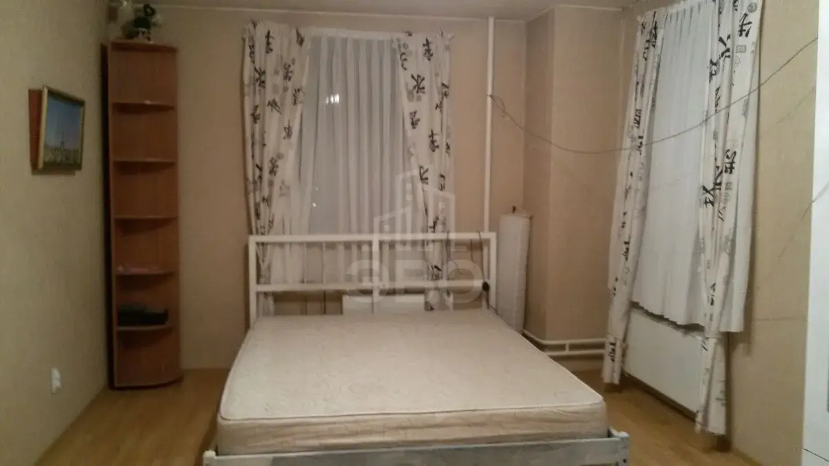 однокомнатная квартира в Санкт-Петербурге по адресу: Октябрьская наб., 122