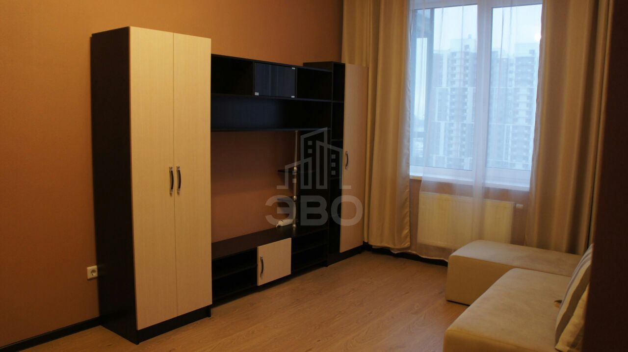 однокомнатная квартира в Санкт-Петербурге по адресу: Английская ул., 1