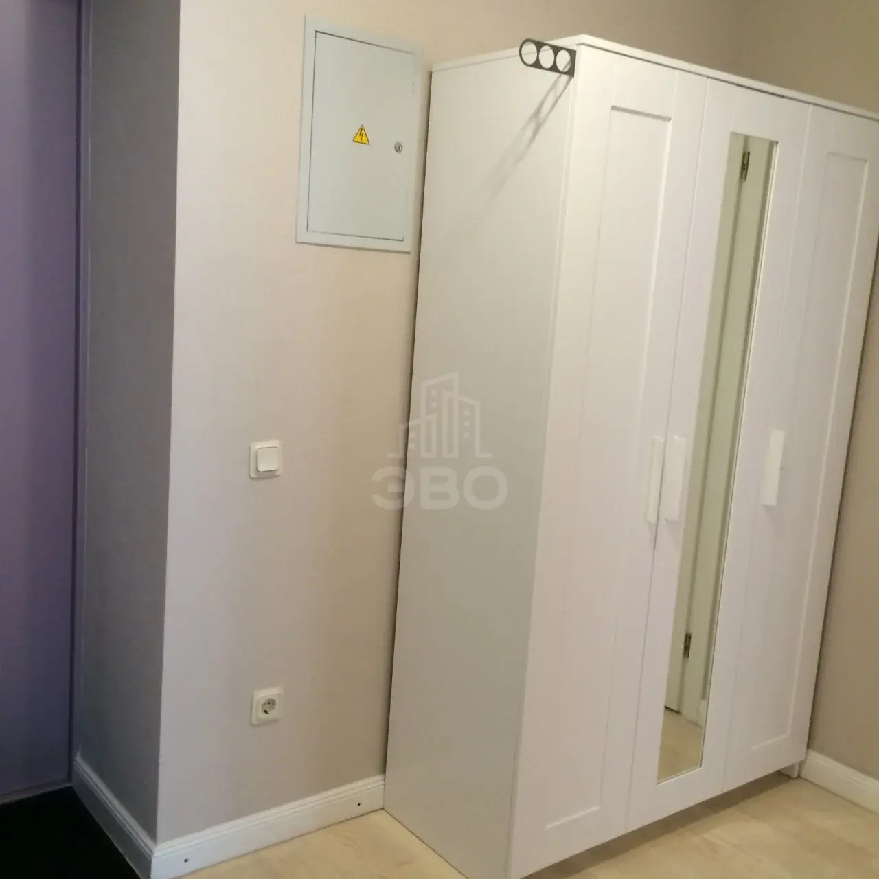 однокомнатная квартира в Санкт-Петербурге по адресу: Бадаева ул., 14, к.2