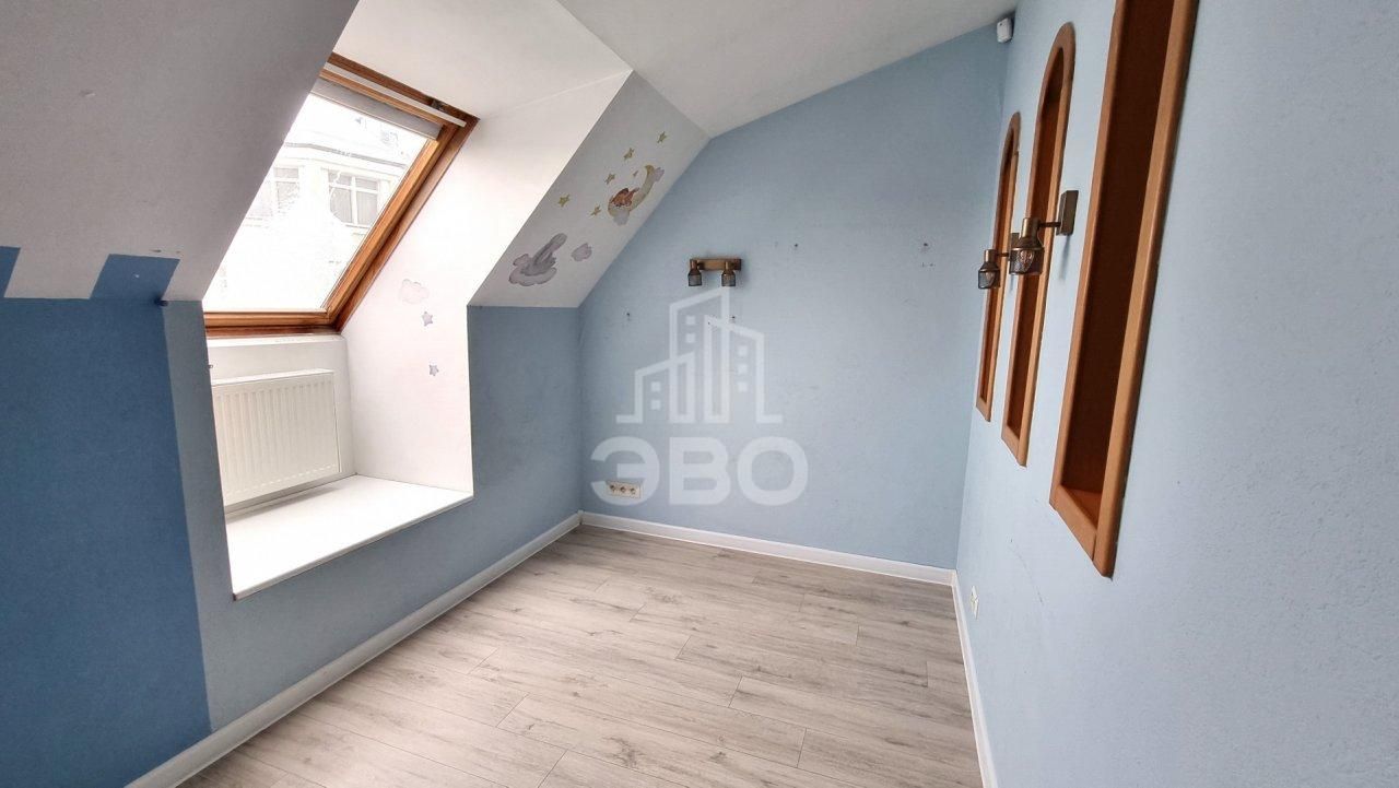 трехкомнатная квартира в Санкт-Петербурге по адресу: Константиновский проспект, 26