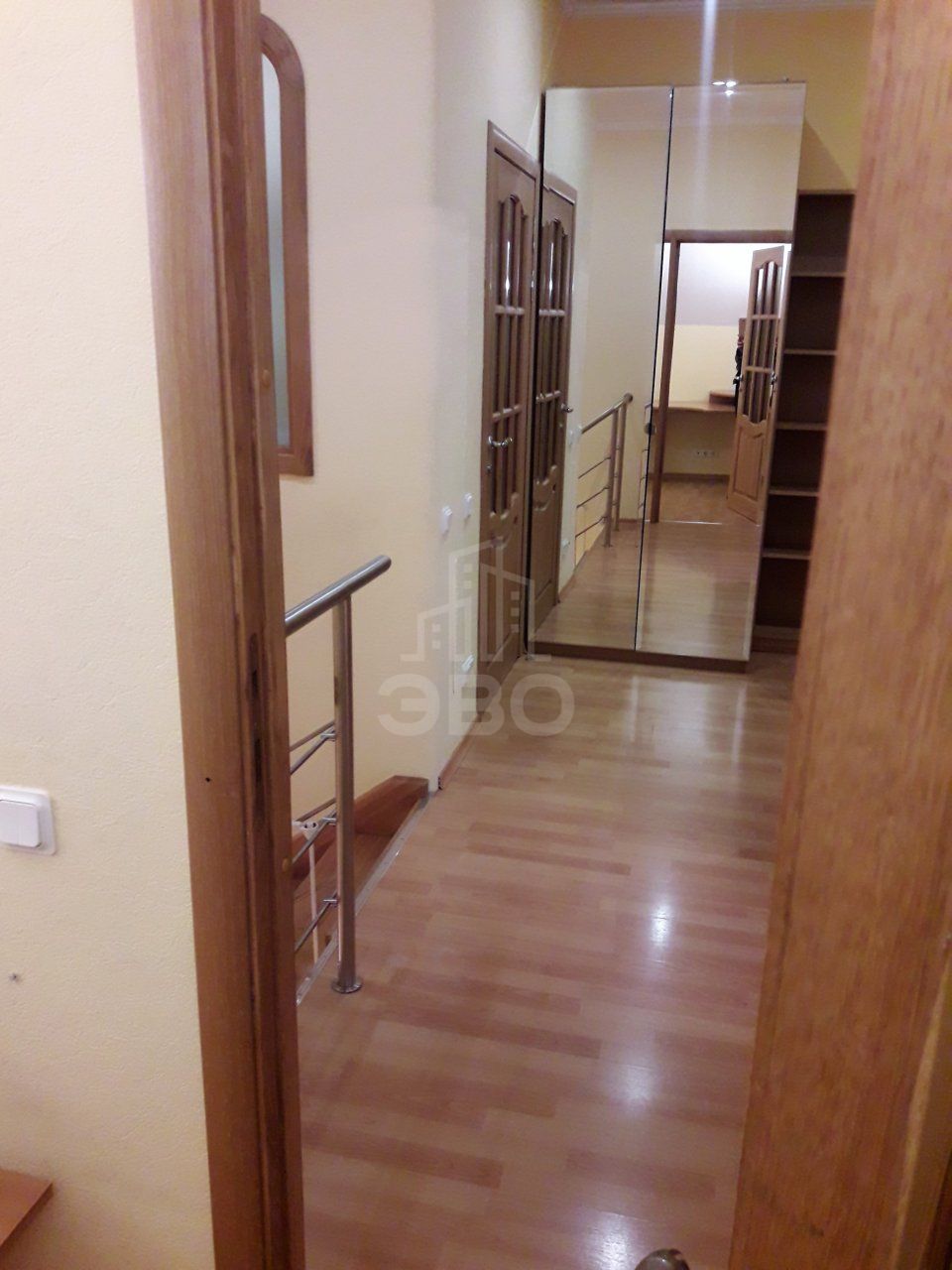 трехкомнатная квартира в Санкт-Петербурге по адресу: Константиновский проспект, 26