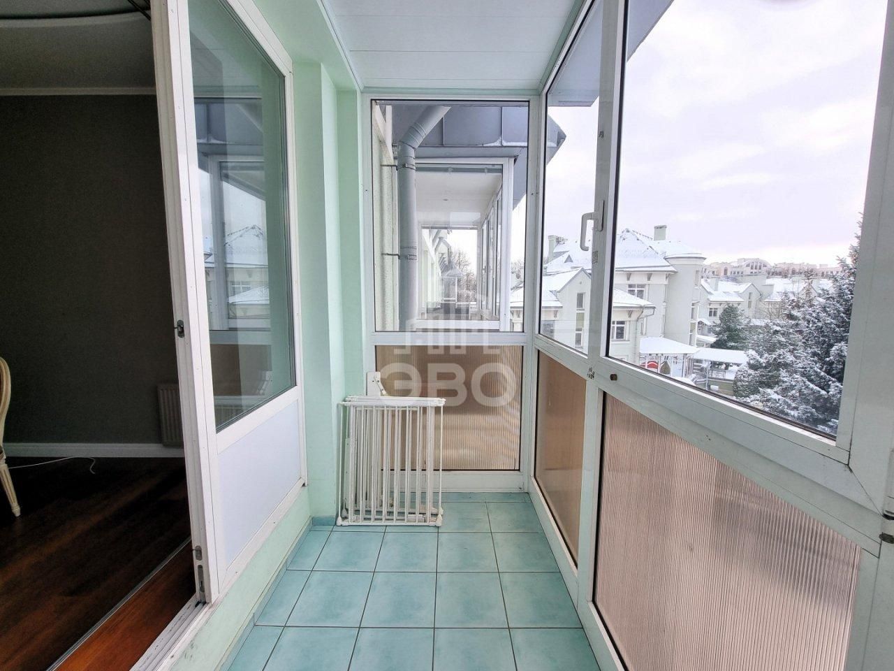 трехкомнатная квартира в Санкт-Петербурге по адресу: Константиновский проспект, 26