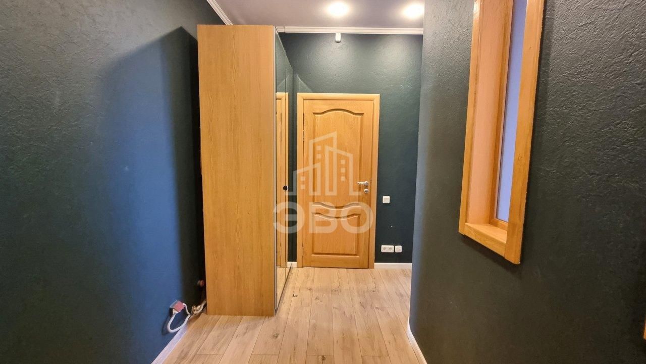 трехкомнатная квартира в Санкт-Петербурге по адресу: Константиновский проспект, 26