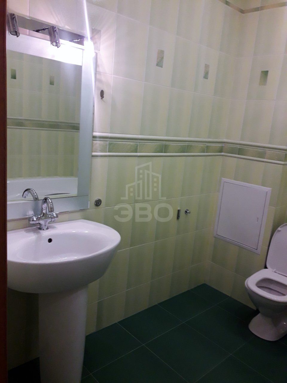 трехкомнатная квартира в Санкт-Петербурге по адресу: Константиновский проспект, 26