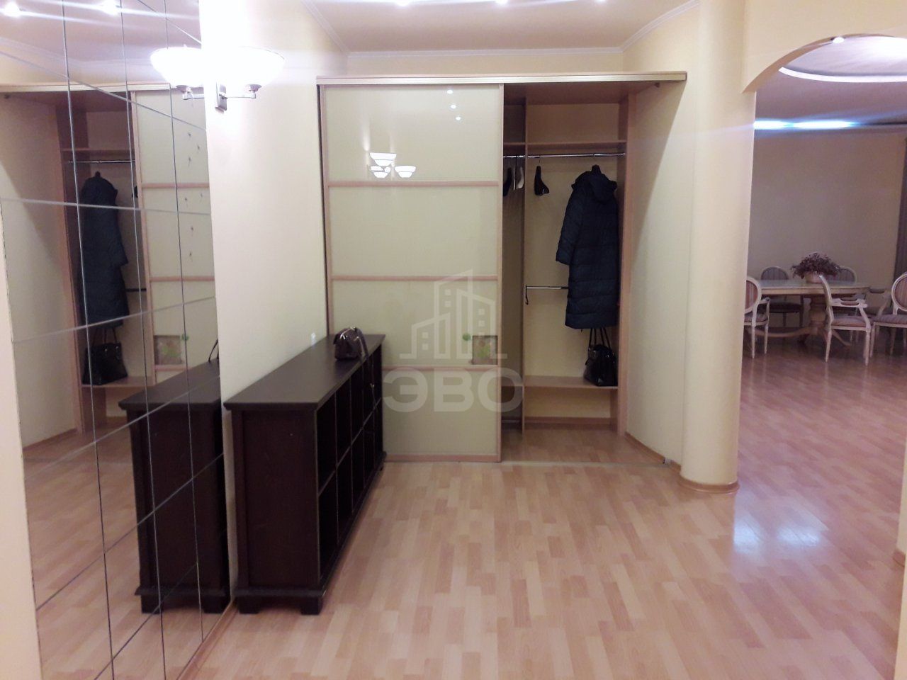 трехкомнатная квартира в Санкт-Петербурге по адресу: Константиновский проспект, 26