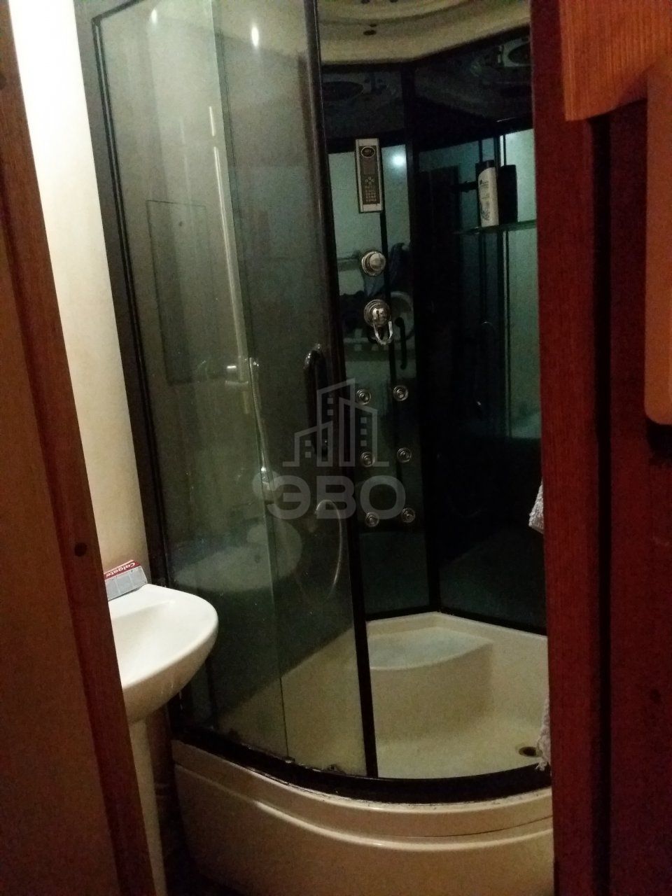 комната в Санкт-Петербурге по адресу: Генерала Симоняка ул., 1