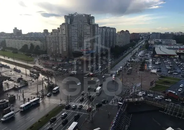 трехкомнатная квартира в Санкт-Петербурге по адресу: Коломяжский пр-кт., 15, к.2