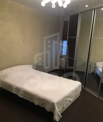 трехкомнатная квартира в Санкт-Петербурге по адресу: Коломяжский пр-кт., 15, к.2